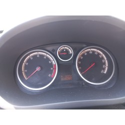 opel corsa d (s07) del año 2010