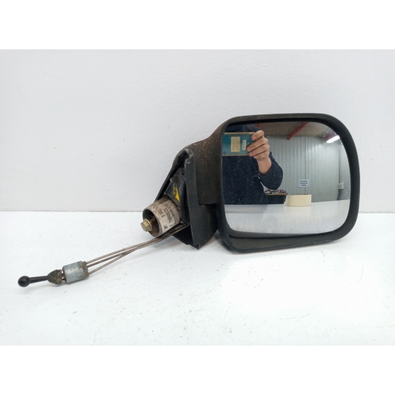 Recambio de retrovisor derecho para renault rapid/express (f40) 1.9 d familiar (f40p) referencia OEM IAM Recambio de retrovisor derecho para renault rapid/express (f40) 1.9 d familiar (f40p) referencia OEM IAM