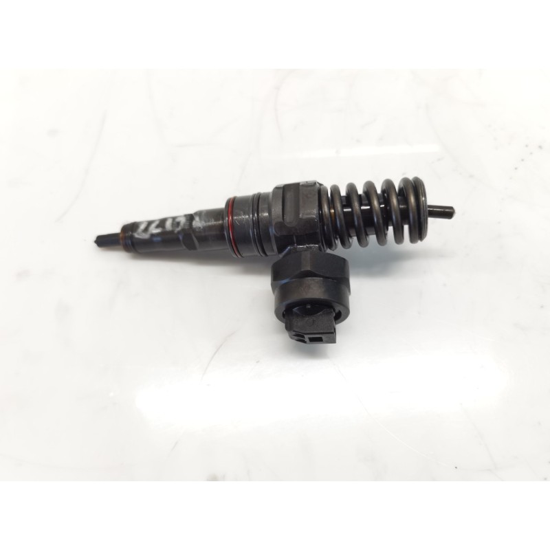 Injektor Volkswagen Passat B5.5 (3B3) | Desguace Becerril