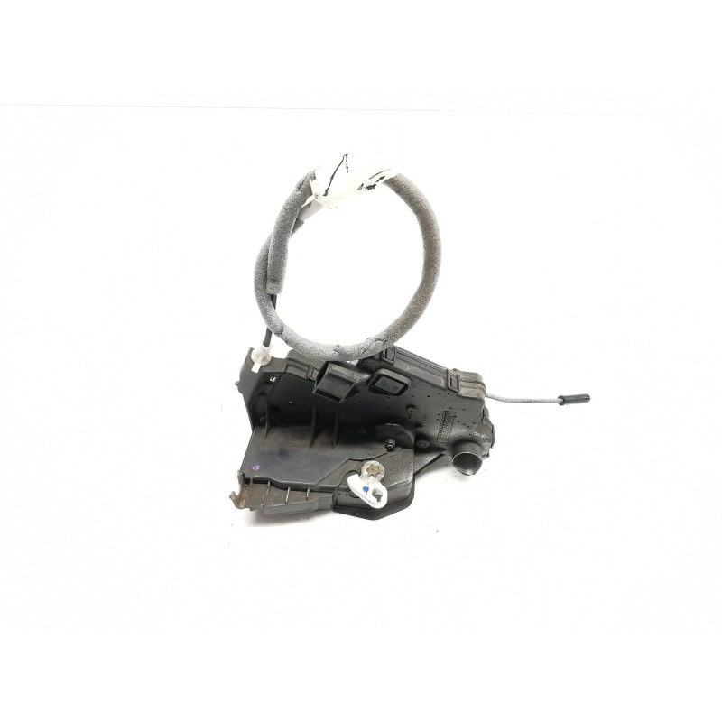 Fecho da porta dianteira esquerda. BMW 3 (E46) | Desguace Becerril