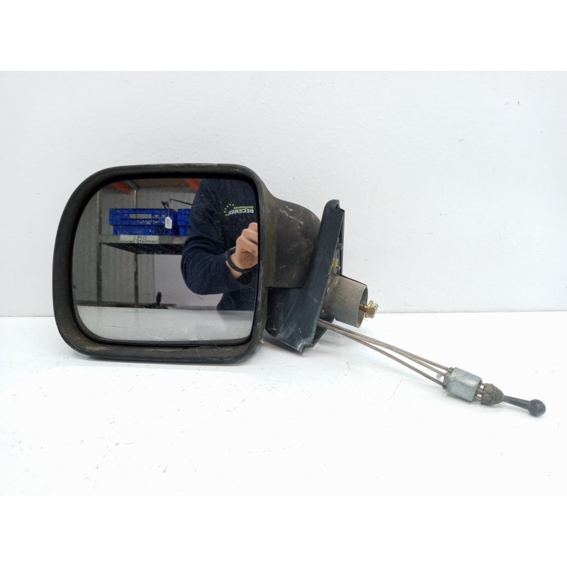 Recambio de retrovisor izquierdo para renault rapid/express (f40) 1.9 d familiar (f40p) referencia OEM IAM Recambio de retrovisor izquierdo para renault rapid/express (f40) 1.9 d familiar (f40p) referencia OEM IAM