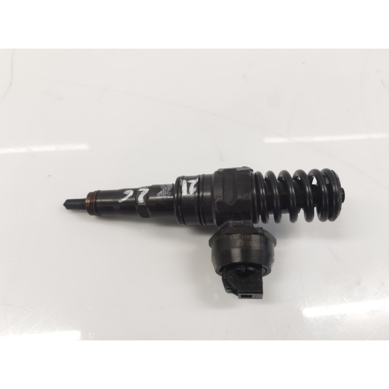 Recambio de inyector para volkswagen golf v (1k1) 1.9 tdi referencia OEM IAM 038130073ag 7623379 