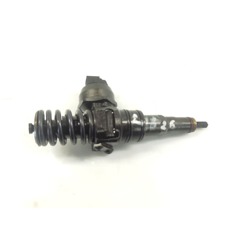 Recambio de inyector para volkswagen golf v (1k1) 1.9 tdi referencia OEM IAM 038130073ag  