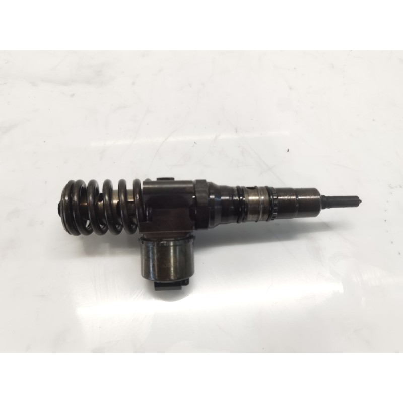 Recambio de inyector para volkswagen touran (1t1) highline referencia OEM IAM 03G130073G  