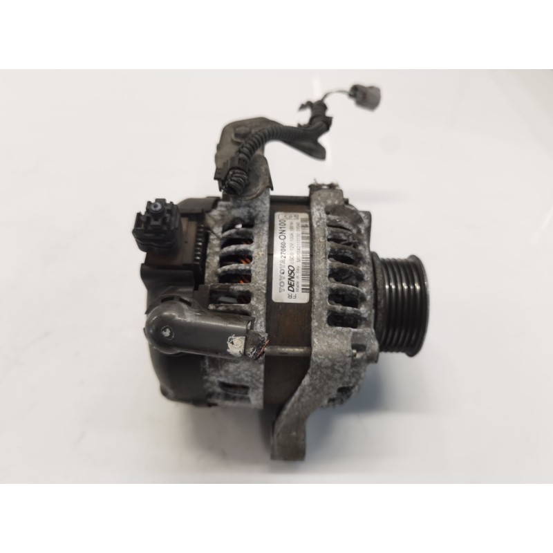 Recambio de alternador para toyota auris (_e18_) 1.4 d-4d (nde180_) referencia OEM IAM 1042113130  