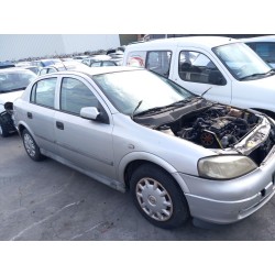 تفكيك Opel astra g hatchback (T98) 1.7 TD (F08, F48) Diesel من عام 1999 بمحرك X 17 DTL