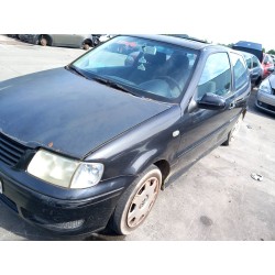 تفكيك Volkswagen polo (6N2) 1.4 16V Gasolina من عام 2000 بمحرك AUA,APE,AHW