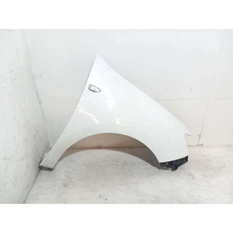 Right front fender Dacia Sandero II (B8_) | Becerril Scrap Yard