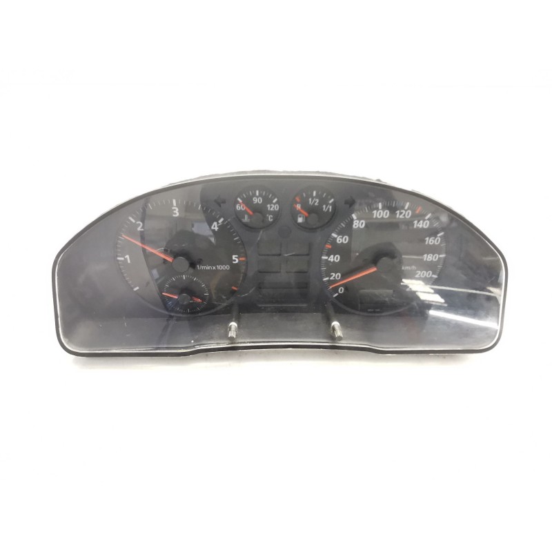 Instrument cluster Audi A4 B5 avant (8D5) | Becerril Scrap Yard