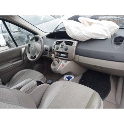 Détail des pièces pour Renault scenic II Grand Confort Authentique Diesel de l'année 2004 avec le moteur F9Q B8