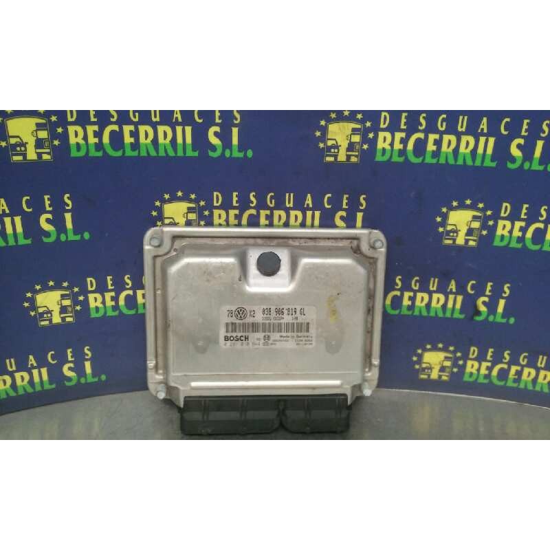 Recambio de centralita motor uce para volkswagen passat berlina (3b3) comfortline referencia OEM IAM 038906019GL 0281010944 Recambio de centralita motor uce para volkswagen passat berlina (3b3) comfortline referencia OEM IAM 038906019GL 0281010944