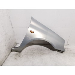 Recambio de aleta delantera derecha para renault clio ii (bb_, cb_) 1.2 (bb0a, bb0f, bb10, bb1k, bb28, bb2d, bb2h, cb0a,... refe