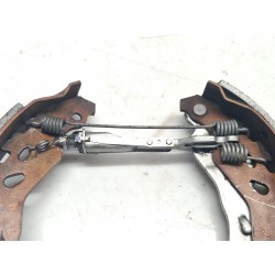 Recambio de zapatas traseras para renault clio iv (bh_) 1.5 dci 90 referencia OEM IAM 6001549703  