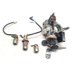 Antirroubo Mitsubishi Montero III canvas top (V6_W, V7_W) | Desguace Becerril
