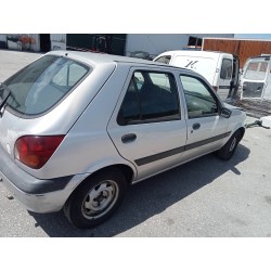 Detalhamento das peças para Ford fiesta berlina (DX) Ambiente Gasolina do ano 2000 com motor J4L