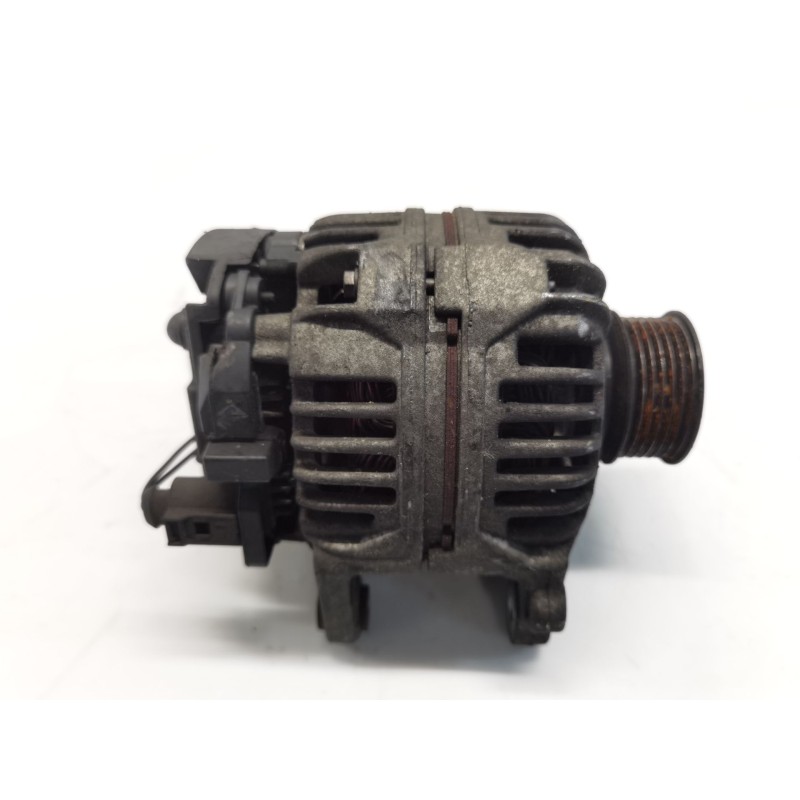 Recambio de alternador para volkswagen golf iv (1j1) 2.0 referencia OEM IAM 028903028D 028903028d 