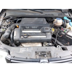 تفكيك Volkswagen polo (6N2) 1.4 16V Gasolina من عام 2001 بمحرك AUA,APE,AHW