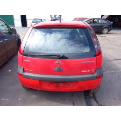 opel corsa c (x01) del año 2002