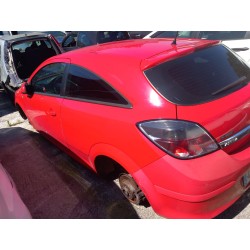 opel astra h gtc (a04) del año 2009