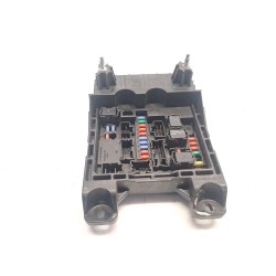Relay / fuse box Nissan Cabstar (F24M, F24W) | Becerril Scrap Yard
