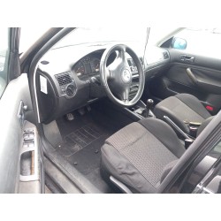تفكيك Volkswagen golf IV variant (1J5) 1.6 Gasolina من عام 1998 بمحرك APF,AEH,AKL