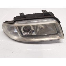 Faro derecho audi A4 B5 (8D2)