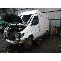 mercedes-benz sprinter 02.00  caja cerrada del año 2003