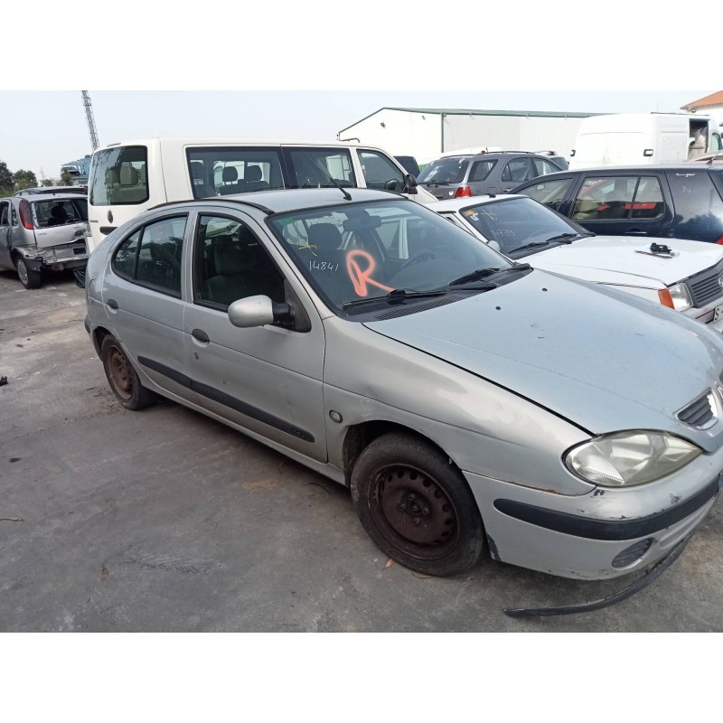 Detalhamento das peças para Renault megane I fase 2 berlina (BA0) 1.4 16V RT Gasolina do ano 2000 com motor K4M