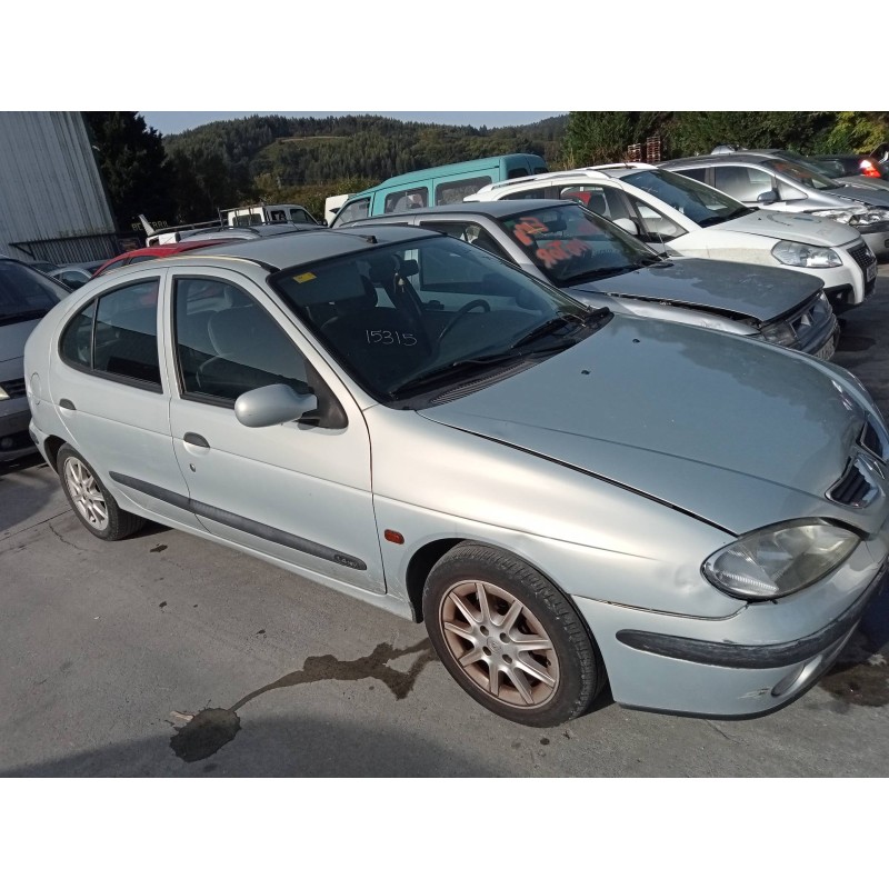 Detalhamento das peças para Renault megane I fase 2 berlina (BA0) 1.4 16V RT Gasolina do ano 2000 com motor K4JC7