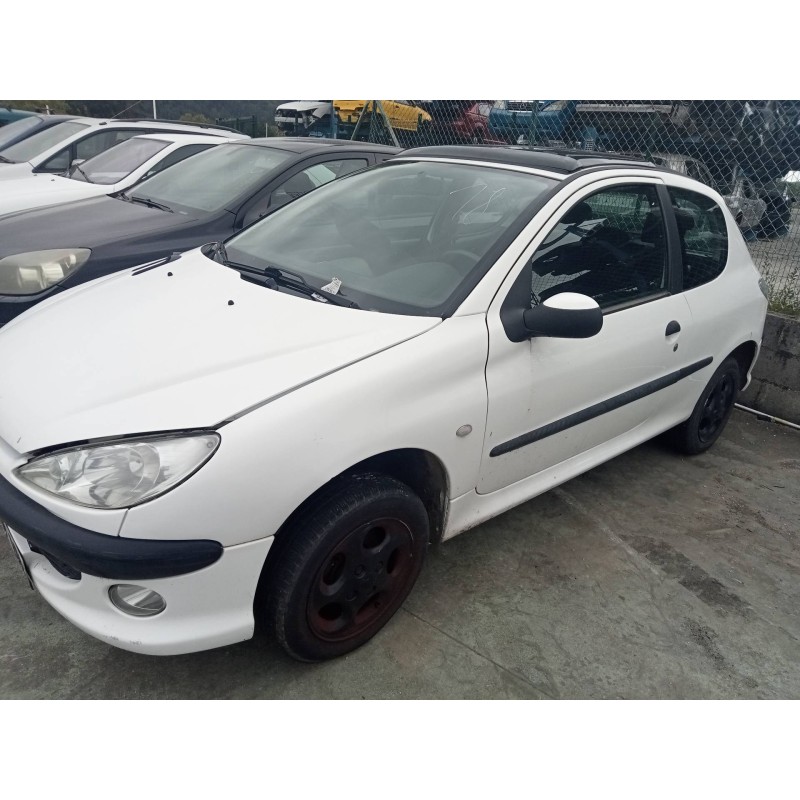 Elenco delle parti per Peugeot 206 berlina XS Gasolina dell'anno 2001 con motore KFW