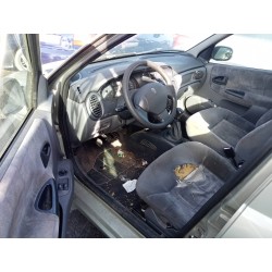 Detalhamento das peças para Renault megane I fase 2 berlina (BA0) 1.9 D Authentique Diesel do ano 2000 com motor F8Q