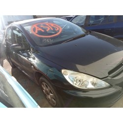 Parts breakdown for Peugeot 307 (S1) XR Clim Plus Diesel of the year 2004 with engine 8HZ
