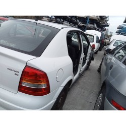 Aufschlüsselung der Teile für Opel astra g berlina Club Gasolina aus dem Jahr 2000 mit Motor X16SZR
