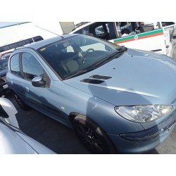 Parts breakdown for Peugeot 206 berlina X-Line Diesel of the year 2005 with engine 8HZ