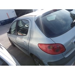 Parts breakdown for Peugeot 206 berlina X-Line Diesel of the year 2005 with engine 8HZ