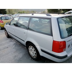 Aufschlüsselung der Teile für Volkswagen passat variant (3B5) Comfortline Diesel aus dem Jahr 1999 mit Motor AFN