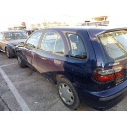 تفكيك Nissan almera (N15) SLX Gasolina من عام 2000
