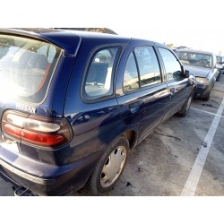 تفكيك Nissan almera (N15) SLX Gasolina من عام 2000