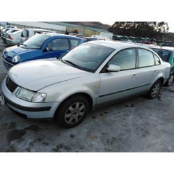 Aufschlüsselung der Teile für Volkswagen passat berlina (3B2) Comfortline Diesel aus dem Jahr 1999 mit Motor AFN