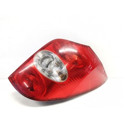 Recambio de piloto trasero derecho para renault laguna ii grandtour (kg0/1_) 1.9 dci (kg1v) referencia OEM IAM 8200002474  
