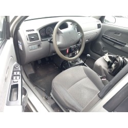 kia rio i hatchback (dc) del año 2003