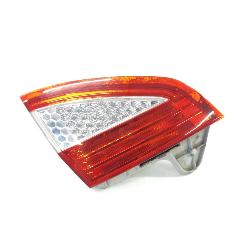 Left central rear light Ford Mondeo IV (BA7) | Becerril Scrap Yard