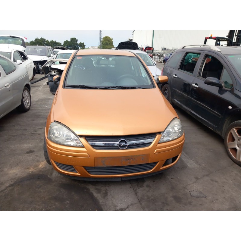 opel corsa c (x01) del año 2004