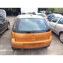 opel corsa c (x01) del año 2004
