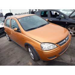 opel corsa c (x01) del año 2004