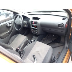 opel corsa c (x01) del año 2004