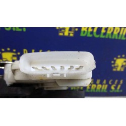 Recambio de cerradura puerta delantera derecha para kia carens 2.0 crdi ex monovolumen referencia OEM IAM   