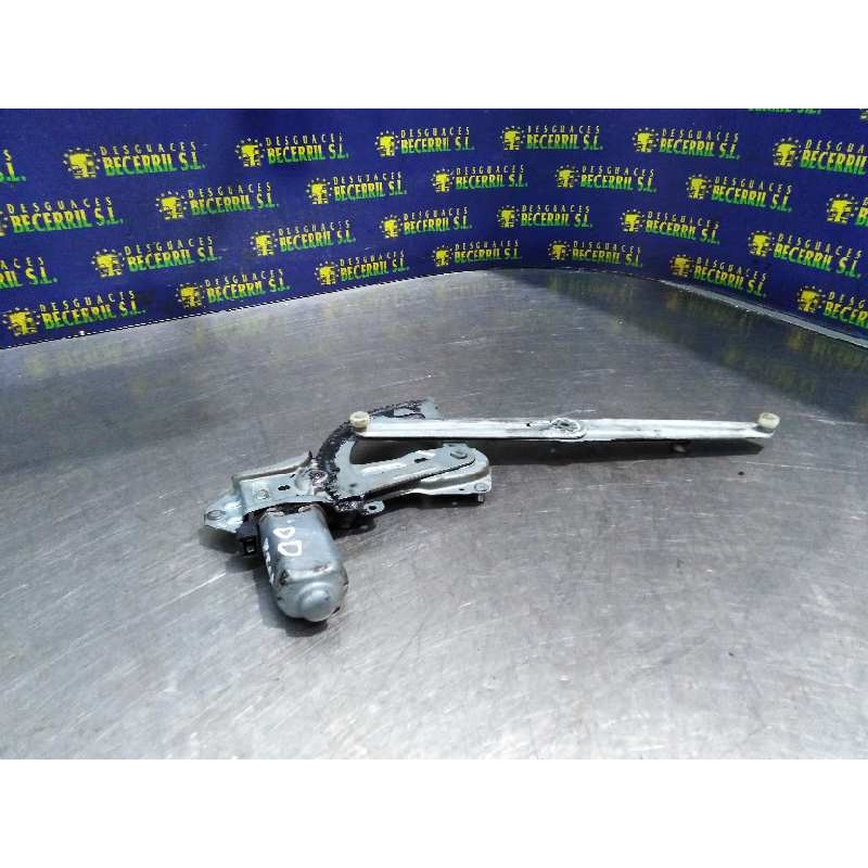 Recambio de elevalunas delantero derecho para peugeot 205 berlina 1.1 mito referencia OEM IAM Recambio de elevalunas delantero derecho para peugeot 205 berlina 1.1 mito referencia OEM IAM