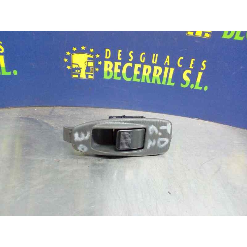 Recambio de mando elevalunas trasero derecho para mazda premacy (cp) td exclusive (74kw) referencia OEM IAM Recambio de mando elevalunas trasero derecho para mazda premacy (cp) td exclusive (74kw) referencia OEM IAM