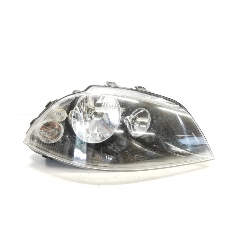 Recambio de faro derecho para seat ibiza iii (6l1) 1.4 tdi referencia OEM IAM   